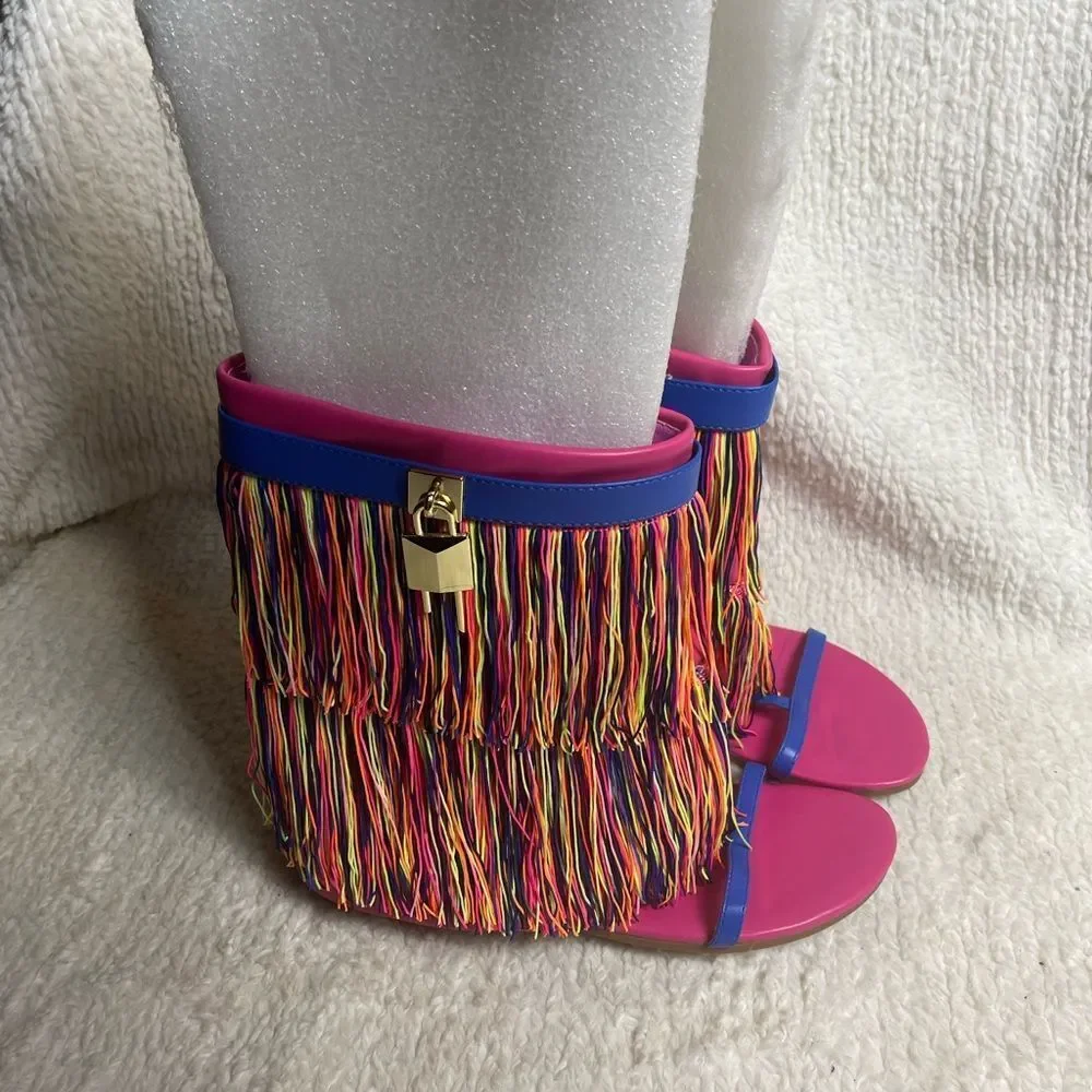 NWOT CAPE ROBBIN FRINGE FOLD OVER MULTI COLOR PADLOCK SANDALS SZ8.5